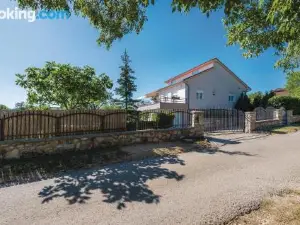 Nice Home in Drnis with 3 Bedrooms, Wifi and Outdoor Swimming Pool