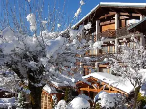 Hôtel les Côtes, Résidence Loisirs et Chalets