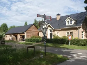 B&B Van Hunebed Naar Jullie Bed