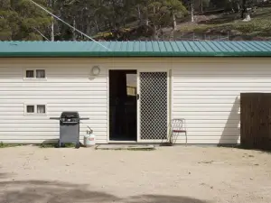 Mount Rumney Escapes - Platypus Cabin