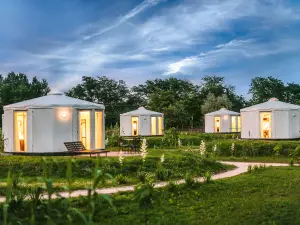 Homoki Lodge Bed & Beyond Glamping