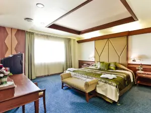 チャルーンホテル