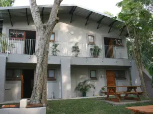 Cheese Farm & Lodge
