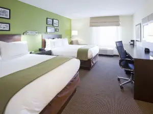 Holiday Inn Express & Suites Rogers