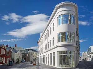 Reykjavik Consulate Hotel, Curio Collection by Hilton