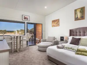 The Swan Valley Retreat