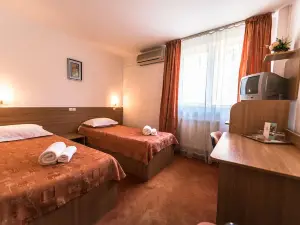 Hotel Est