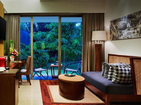 巴厘岛伊娜雅普瑞酒店(inaya putri bali resort)
