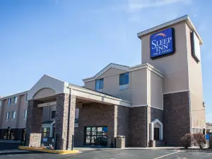 Garner Hotel Topeka West by IHG