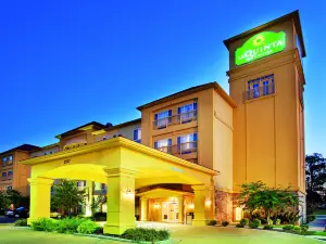 La Quinta Inn & Suites by Wyndham Smyrna TN - Nashville