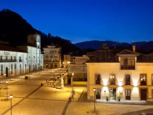 Antiguo Casino Hotel