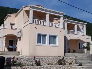 Apartments Ivanka