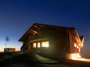 Fronalpstock Hotel & Restaurant
