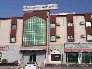 Lake Hotel