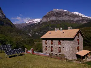 Hotel de Montaña Uson