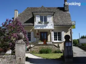 Hotel Saint julien aux bois