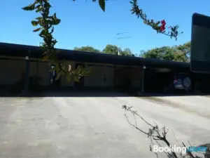 Emu Park Motel
