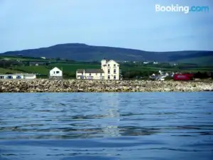 Shore Hotel