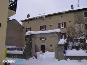 라 메종 블루 생-피에흐-델-포흐카