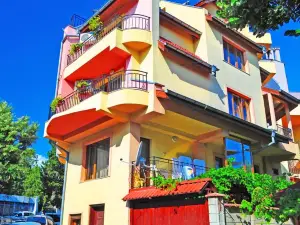 Family Hotel Daf