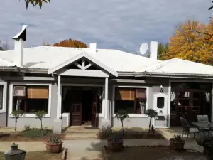DeKat Self Catering