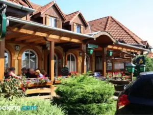 Gasthaus Joó-Wellness Pension