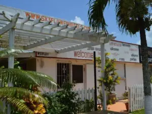 El Rey Hotel & Restaurant