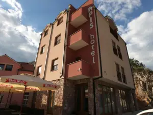 Apis Hotel