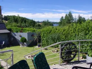 Dom z Widokiem na Jezioro I Domek Nad Jeziorem