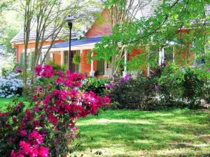 Glenfield Plantation Historic Antebellum Bed and Breakfast