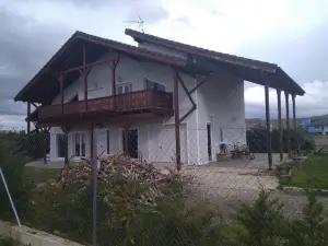 House with 3 Bedrooms in Medina de Pomar, with Enclosed Garden and Wif