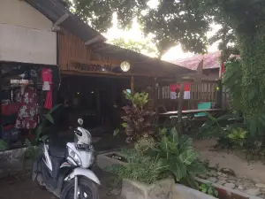 Mentawai Bagus - Hostel