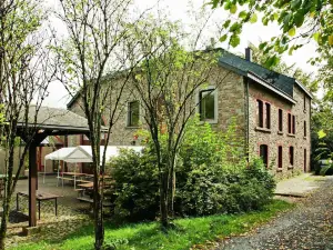 Auberge de Jeunesse de La-Roche Champlon