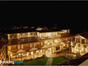 El Descanso Del Toro Hosteria-Spa