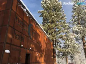 Twisp River Suites