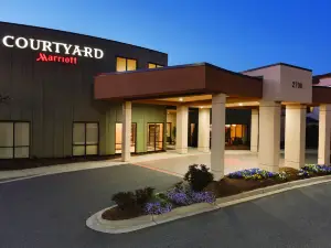 Courtyard Charlotte Airport North