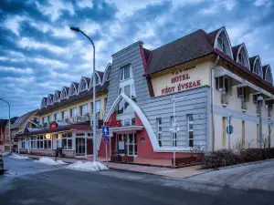 Hotel Négy Évszak
