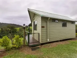 Mena Creek Flower House