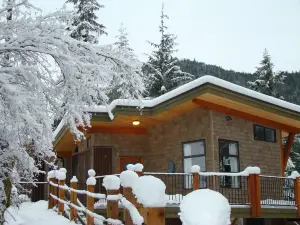 Moon Dance Cabin