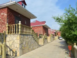 Qizil Dash Hotel