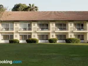 Shefayim Kibbutz Hotel
