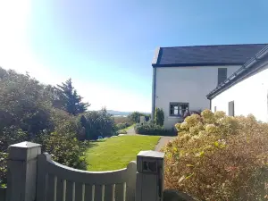 Mara House