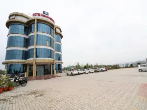 OYO 29383 Hotel Heaven Heights