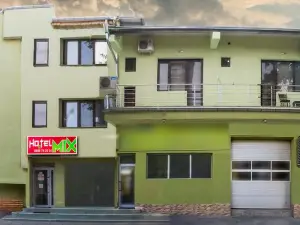 Mix Hotel