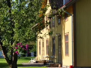 STF Glasbruket Hostel & Apartments