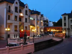 Hotel Most Slávy