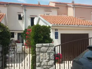 Apartment Melina