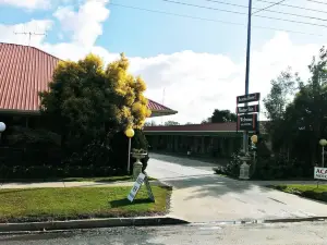 Acacia Rose Motor Inn