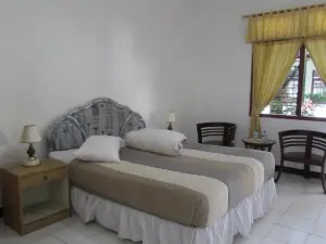 Hotel Manandang