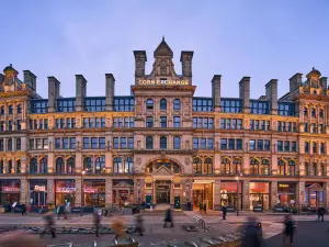 Roomzzz Manchester Victoria